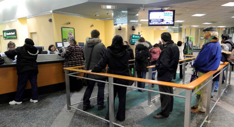 Ouvrir un compte bancaire au Québec : mode d’emploi