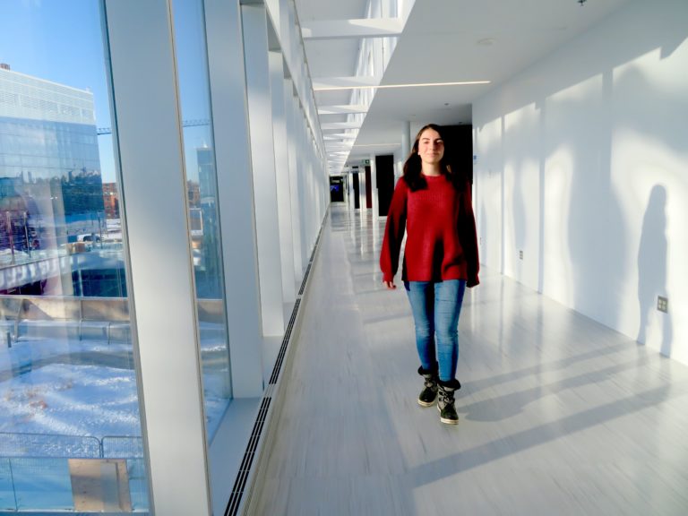 La vie rêvée d’une étudiante dans le nouveau Complexe des sciences du campus MIL
