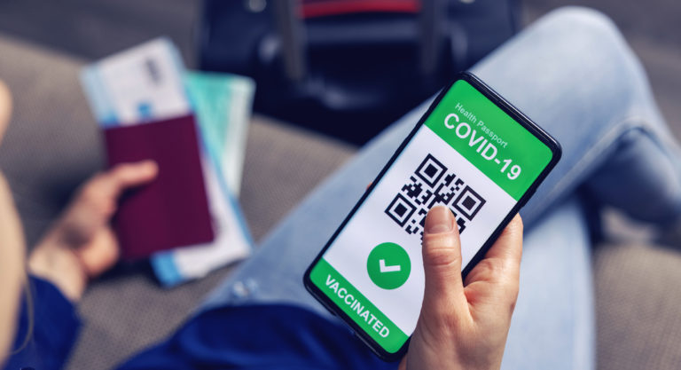 La demande de pass sanitaire simplifiée pour les Français du Canada
